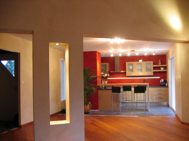MAISON DE REVE CONSTRUCTEUR à Tain l'Hermitage. vue sur cuisine intérieur de maison. projet et plan personnalisé