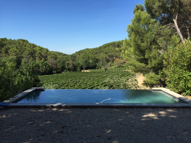 Piscine débordement